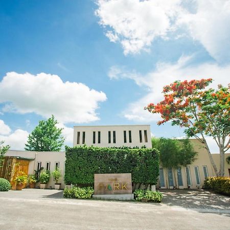 The Park - Silang Hotel Ngoại thất bức ảnh