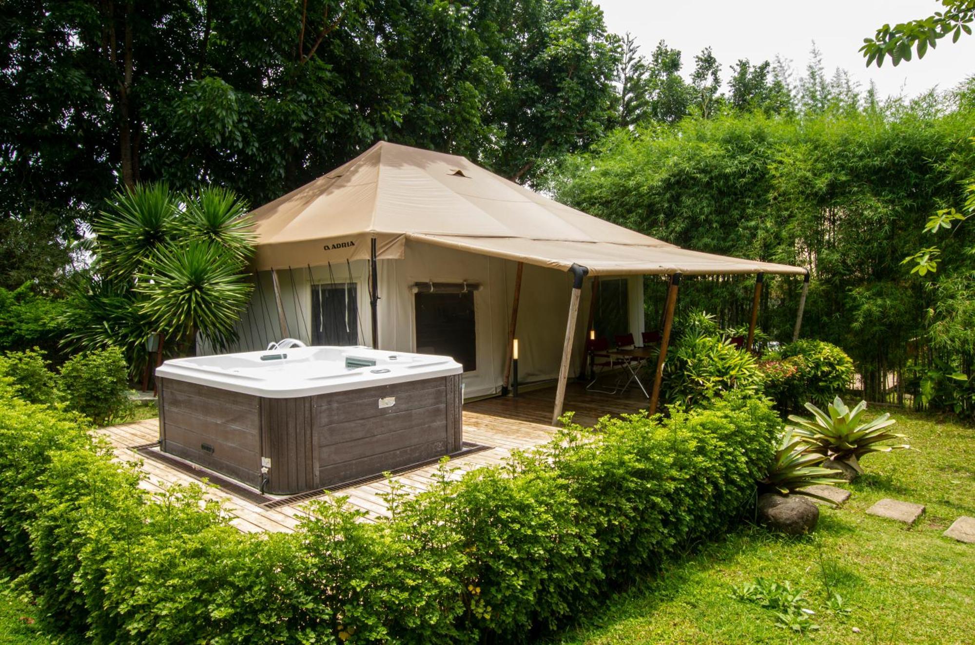 The Park - Silang Hotel Ngoại thất bức ảnh