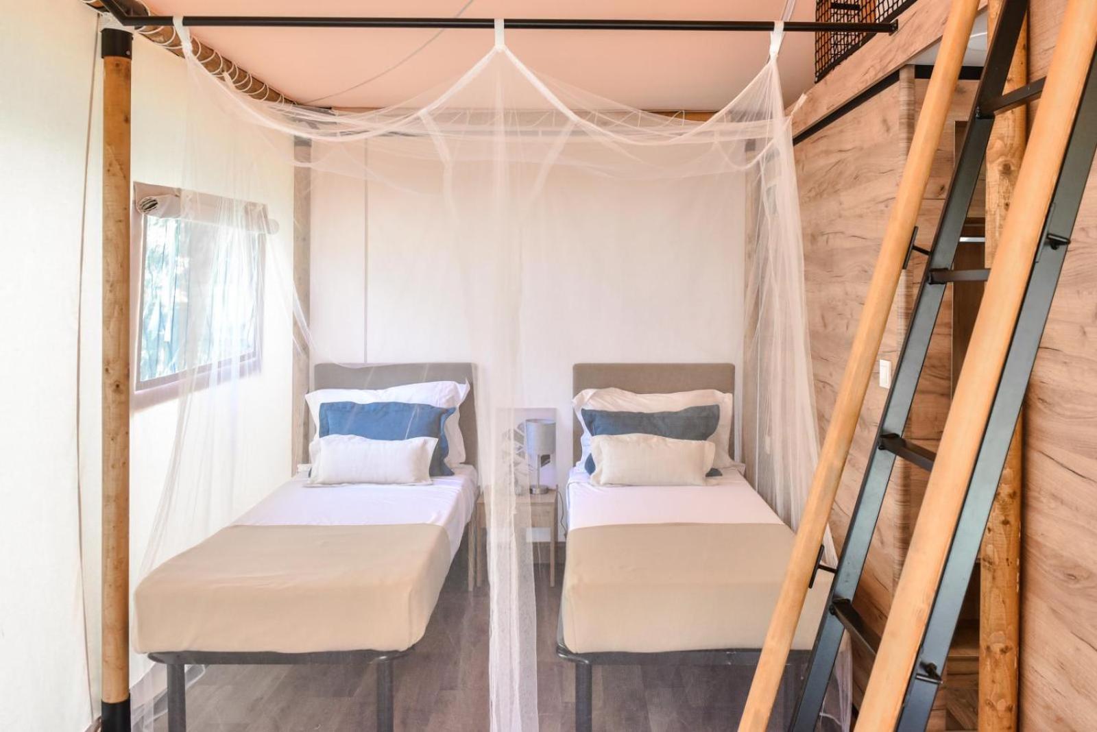 The Park - Silang Hotel Ngoại thất bức ảnh
