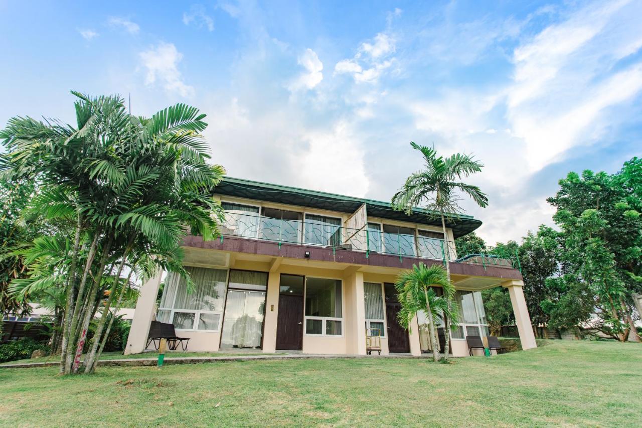 The Park - Silang Hotel Ngoại thất bức ảnh