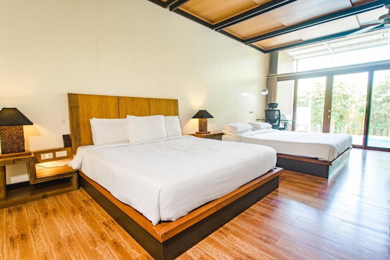 The Park - Silang Hotel Ngoại thất bức ảnh