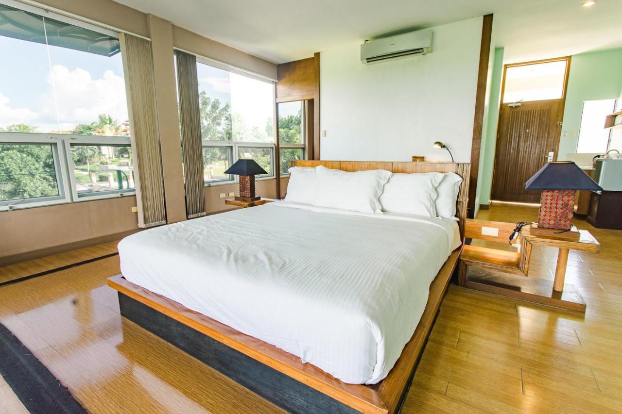 The Park - Silang Hotel Ngoại thất bức ảnh