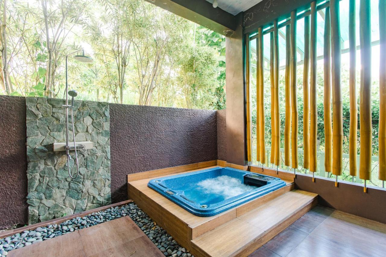 The Park - Silang Hotel Ngoại thất bức ảnh